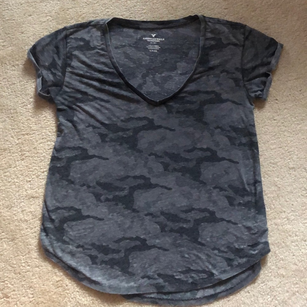 Grey American eagle camo shirt!